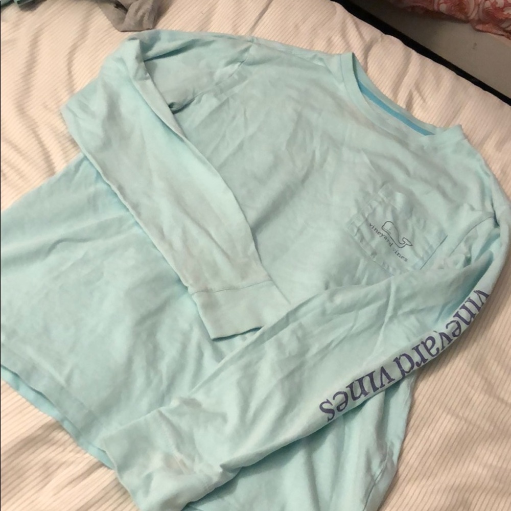 Blue vineyard vines shirts